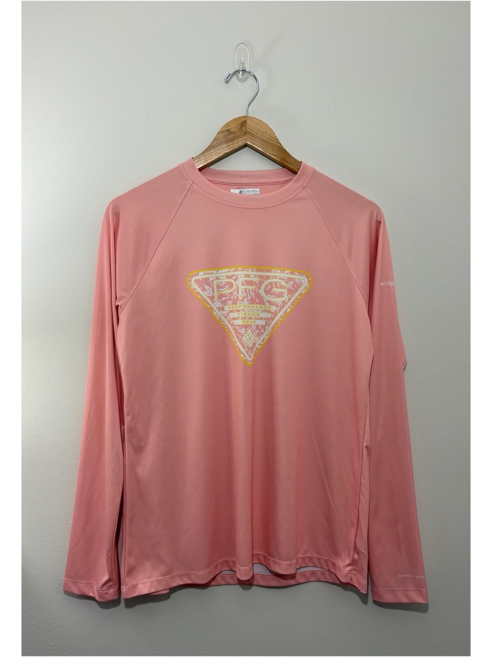Columbia PFG pink graphic logo moisture-wicking long sleeve shirt (large)